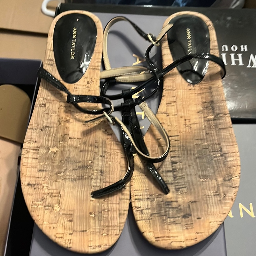 Ann Taylor thong sandals - worn still in good condition